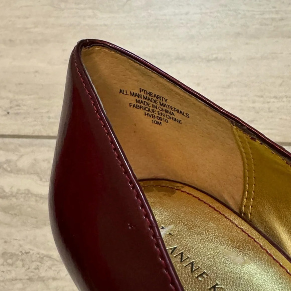 AK Anne Klein Burgundy Pumps Size 10M - Picture 3 of 5